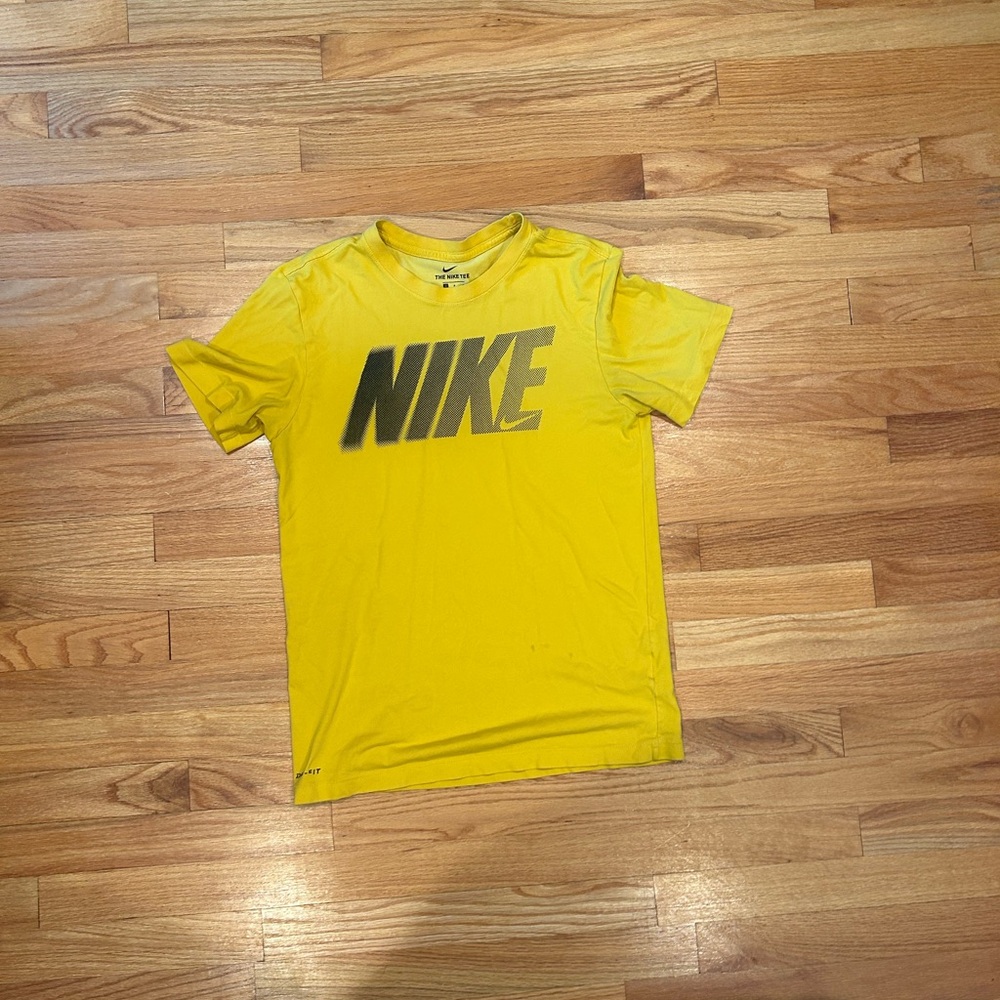 Nike Yellow Graphic T-Shirt